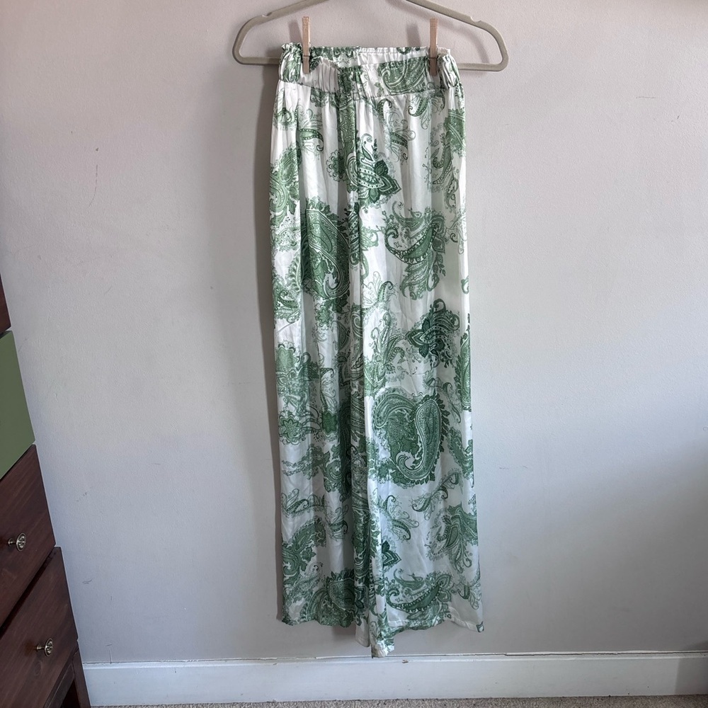 Green Paisley Wrap Matching Set - Picture 4 of 9